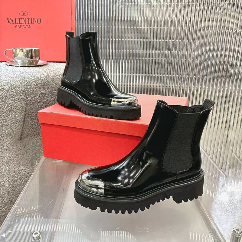 Va1e*ntin0 boots